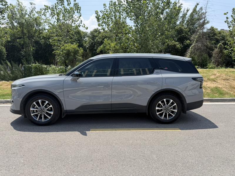 Ford Edge, 2023 — фото 4 из 12