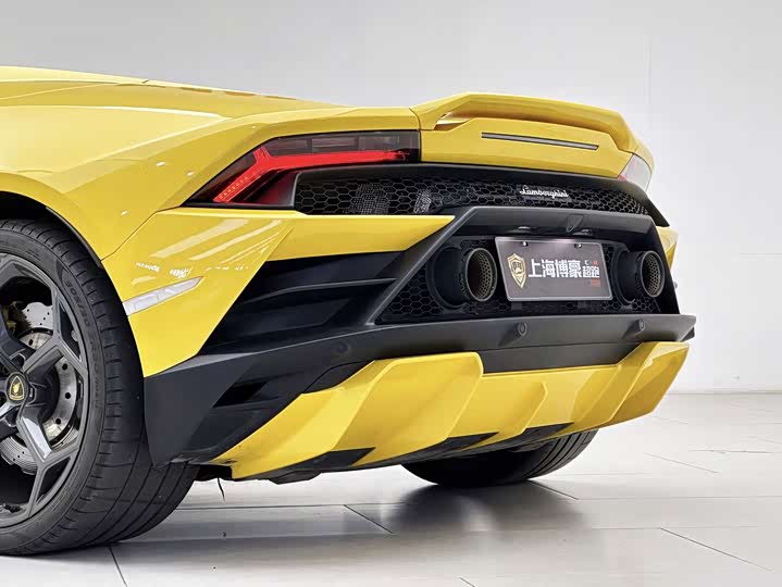 Lamborghini Huracán, 2022 — фото 7 из 9