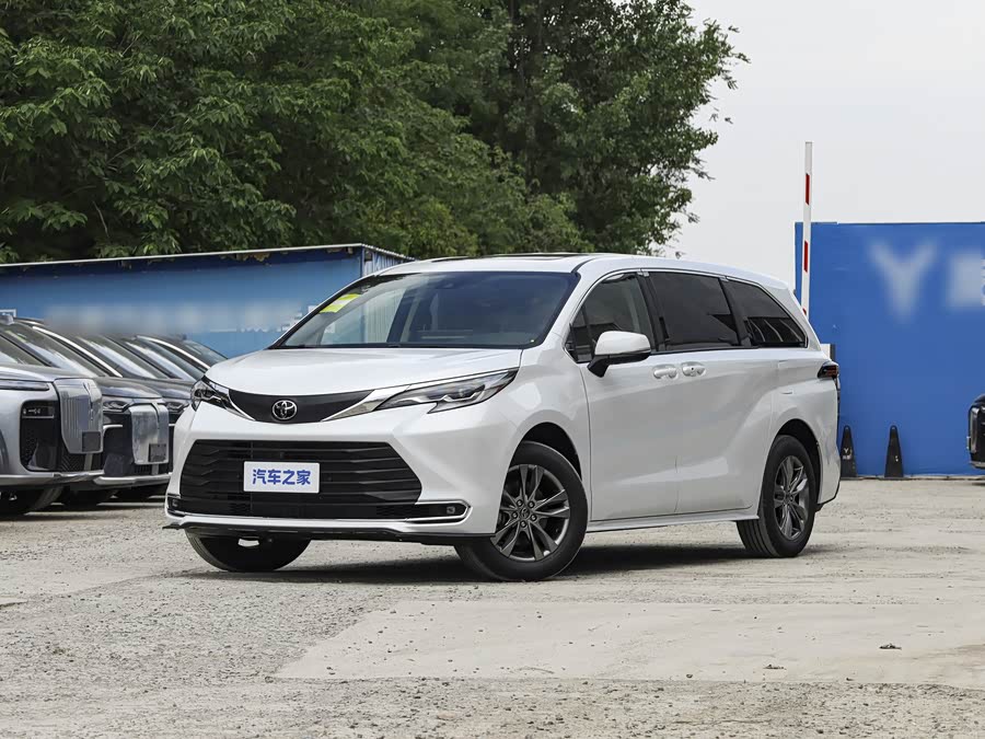 Toyota Sienna, 2026 — купить в Нижнем Новгороде под ключ