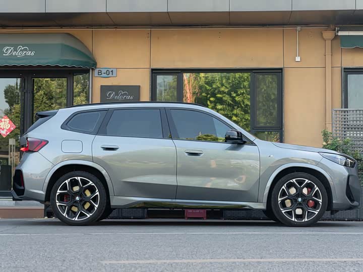 BMW X1 M35Li, 2025 — фото 7 из 9