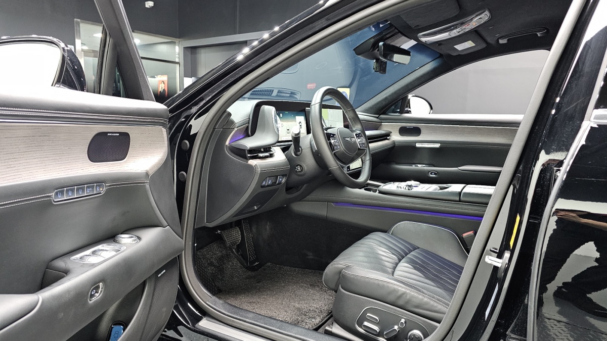 Genesis G90, 2023 — фото 10 из 12