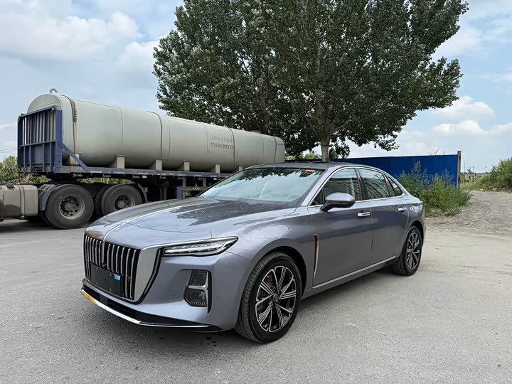 Hongqi H5 Hybrid, 2025 — купить в Москве под ключ