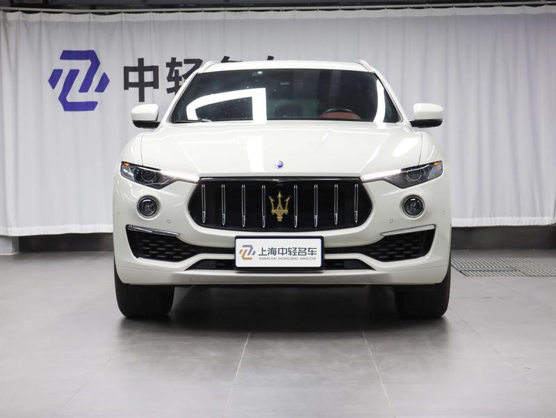 Maserati Levante, 2022 — фото 2 из 12