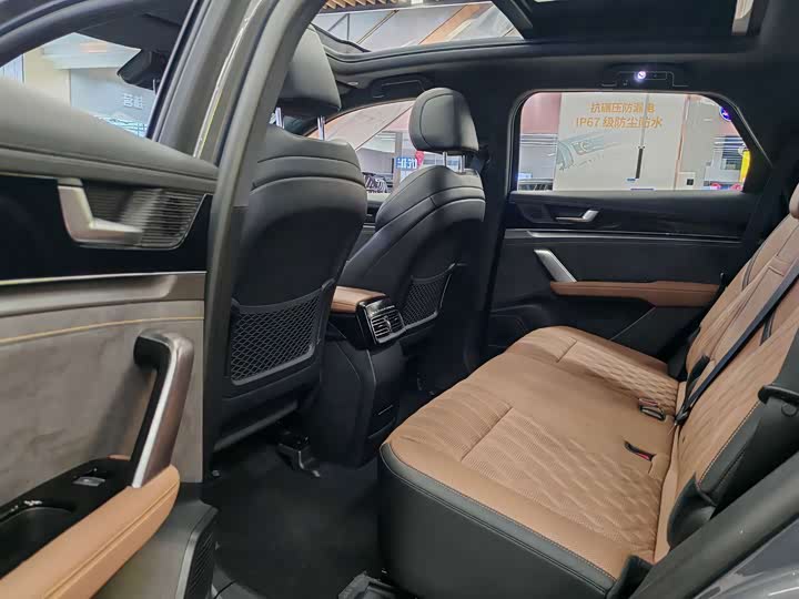 BYD Tang Hybrid/EV, 2023 — фото 8 из 9