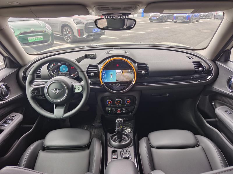 Mini Clubman, 2021 — фото 9 из 12