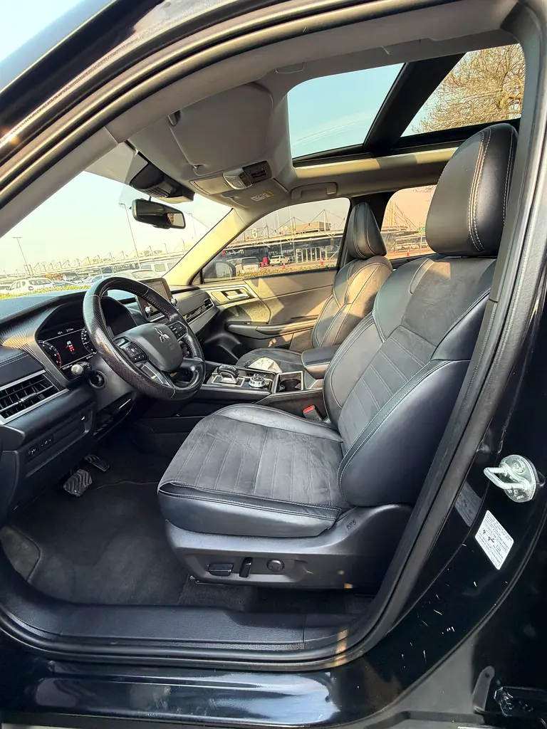 Mitsubishi Outlander, 2025 — фото 7 из 10
