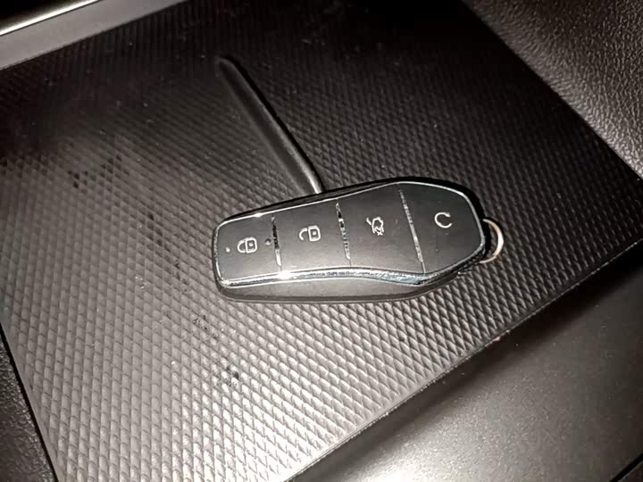 BYD Seal 05 DM-i Hybrid, 2026 — фото 9 из 9