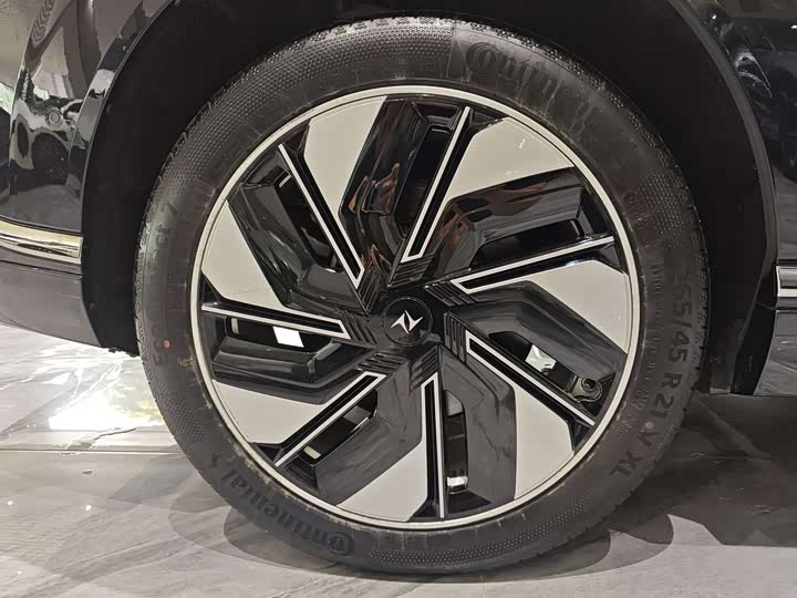 Dongfeng Yipai eπ 008, 2024 — фото 7 из 9