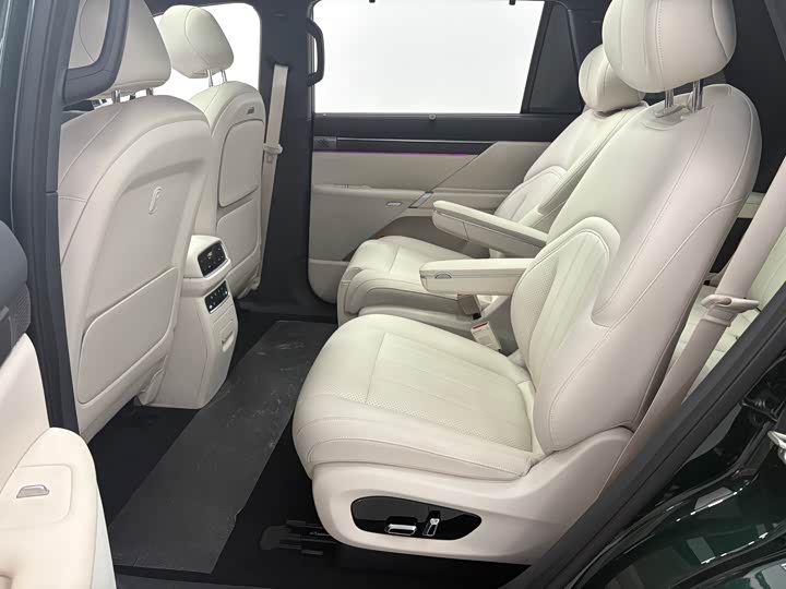 Dongfeng Yipai eπ 008, 2025 — фото 8 из 9