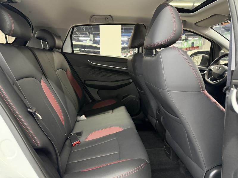 Geely Vision X3, 2021 — фото 12 из 12