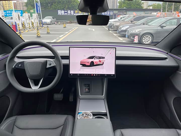Tesla Model Y, 2026 — фото 6 из 9
