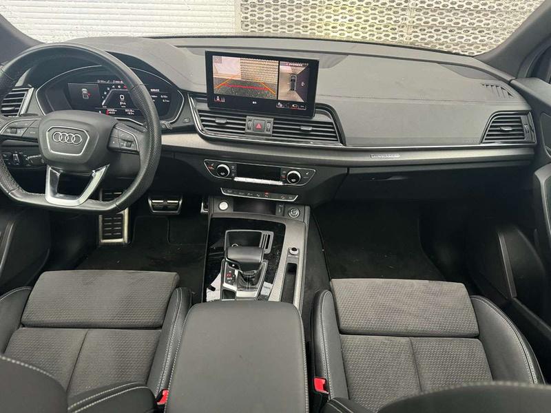 Audi Q5L Sportback, 2023 — фото 8 из 12
