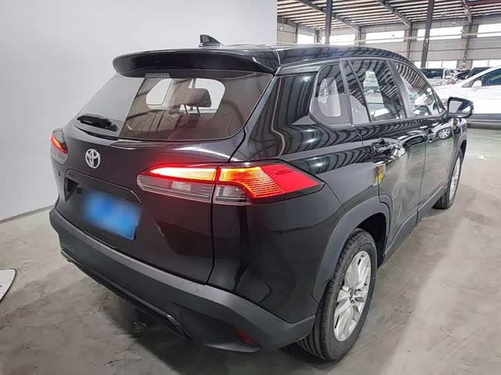 Toyota Corolla Cross, 2023 — фото 5 из 9