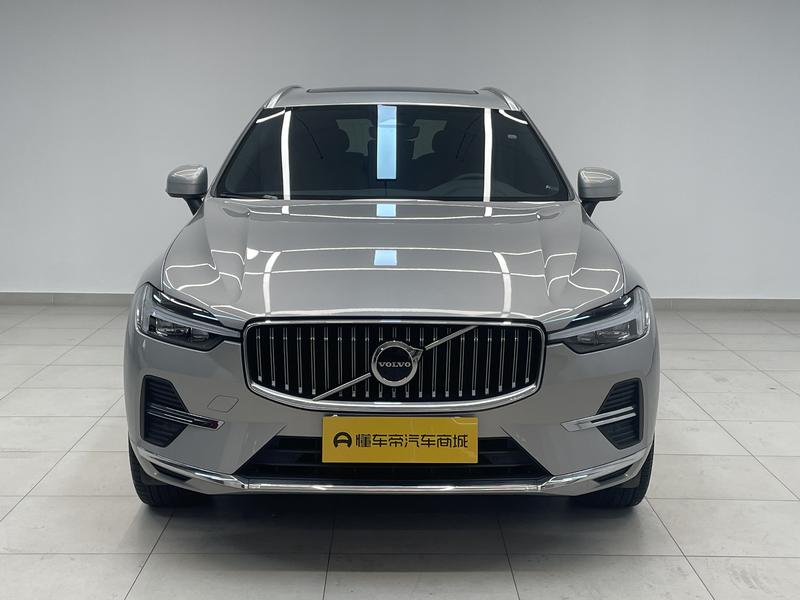 Volvo XC60, 2023 — фото 2 из 12