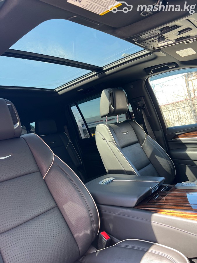 Cadillac Escalade, 2022 — фото 12 из 12