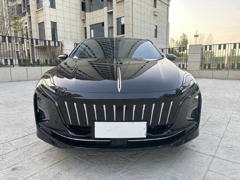 Hongqi E-QM5, 2024 — фото 2 из 10
