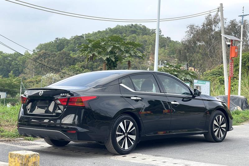 Nissan Teana, 2022 — фото 7 из 12