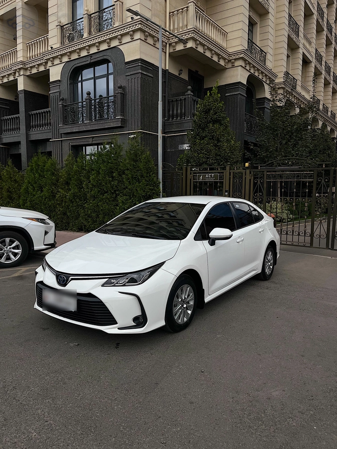 Toyota Corolla, 2021 — фото 2 из 7