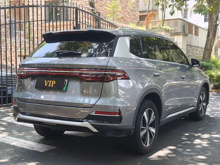 BYD Song Pro Hybrid, 2022 — фото 4 из 9