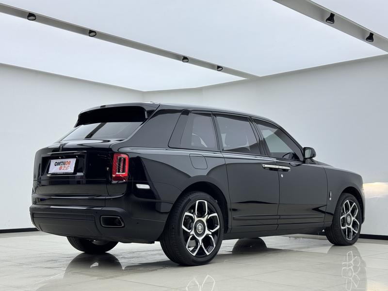Rolls-Royce Cullinan, 2023 — фото 5 из 12