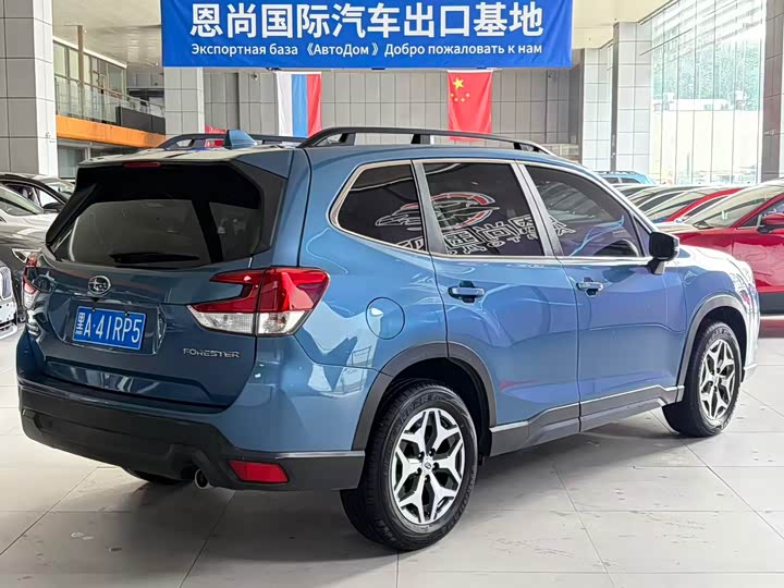 Subaru Forester, 2022 — фото 5 из 9