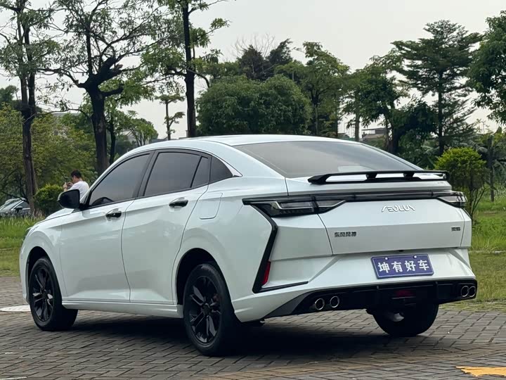 Dongfeng Aeolus Yixuan, 2023 — фото 6 из 9
