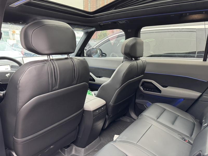 Ford Bronco Hybrid/EV, 2025 — фото 9 из 12