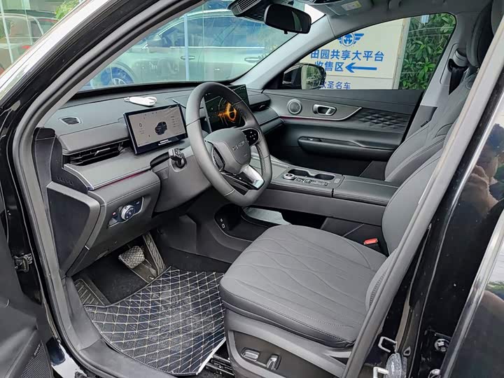 Chery Tiggo 8 Plus, 2025 — фото 7 из 9