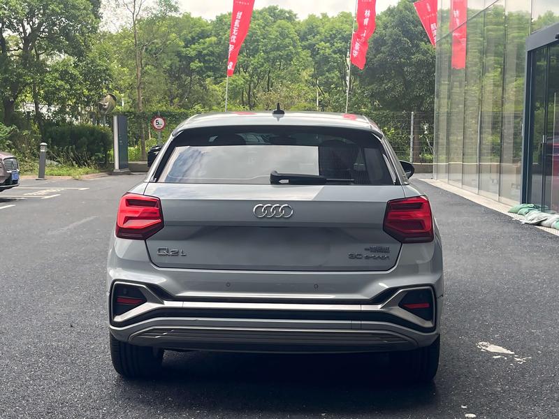 Audi Q2L e-tron, 2022 — фото 4 из 12