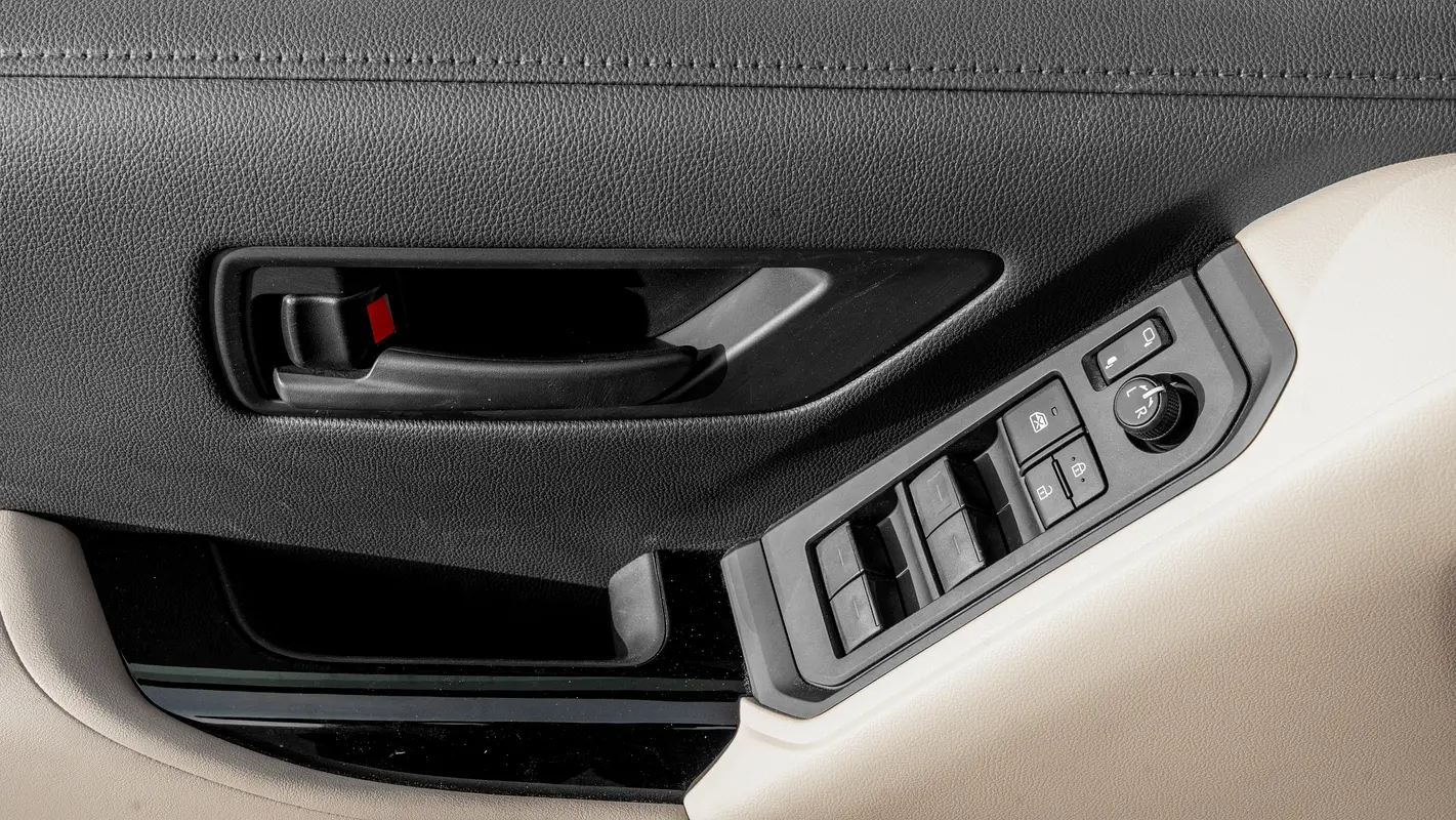 Toyota Land Cruiser, 2026 — фото 9 из 10