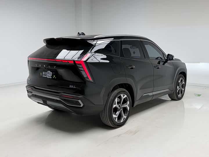Geely Atlas L, 2024 — фото 4 из 9