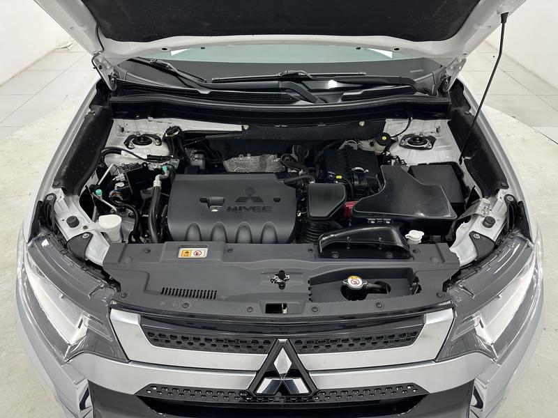 Mitsubishi Outlander, 2021 — фото 8 из 12