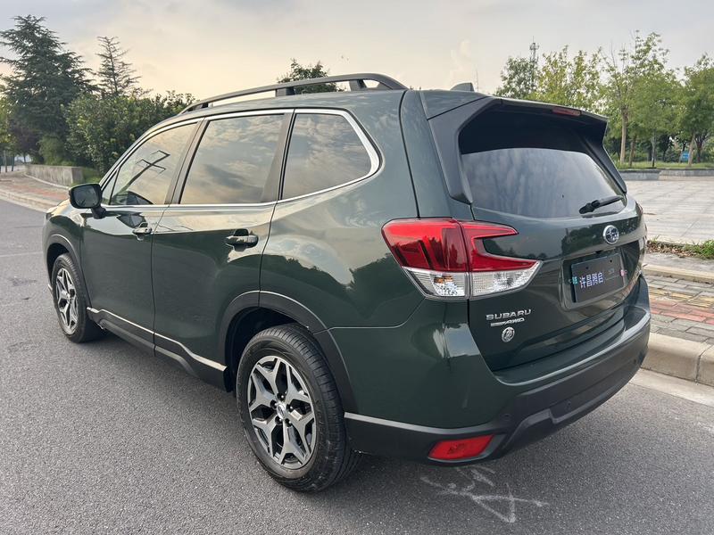 Subaru Forester, 2022 — фото 5 из 12