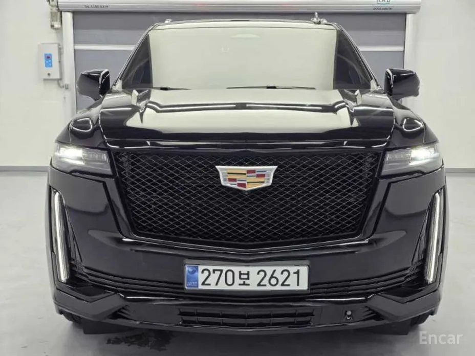 Cadillac Escalade, 2023 — фото 2 из 12