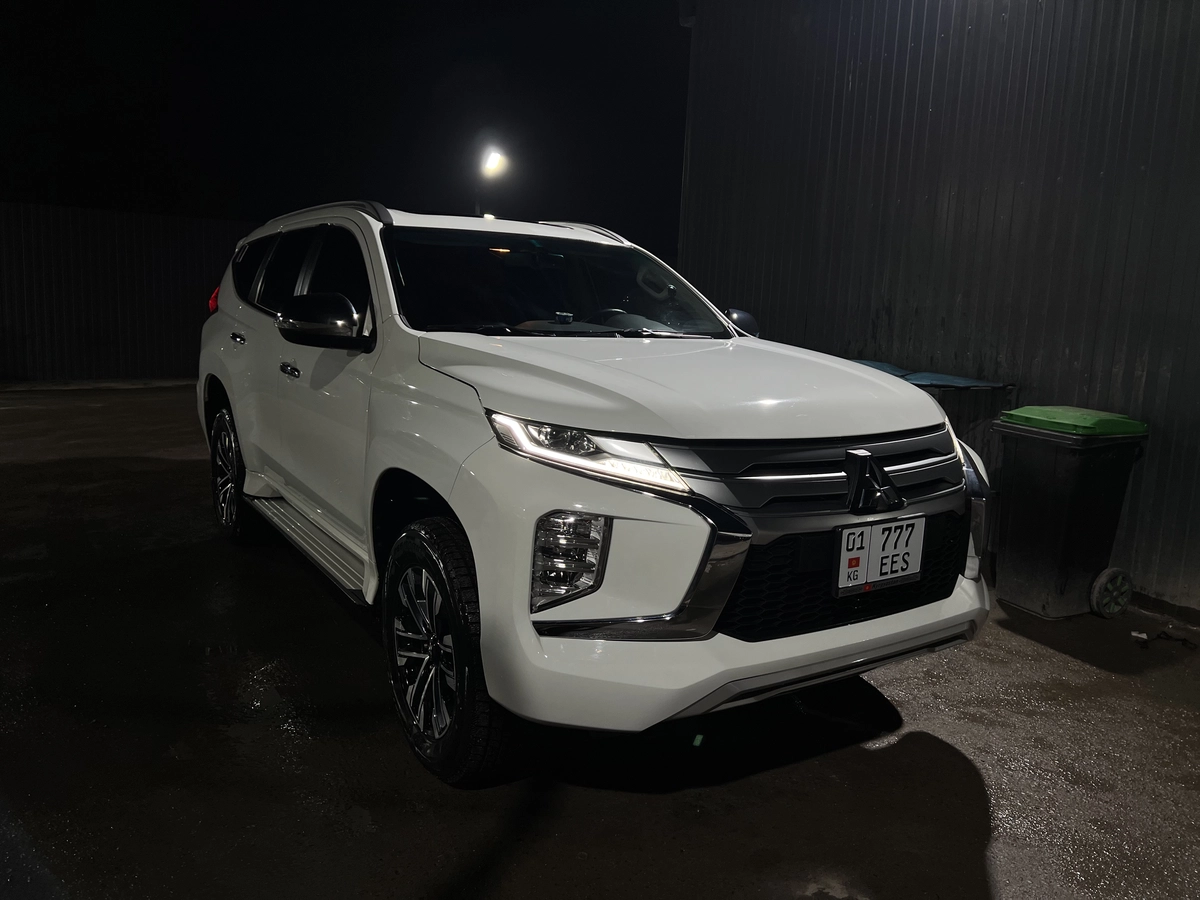 Mitsubishi Montero Sport, 2023