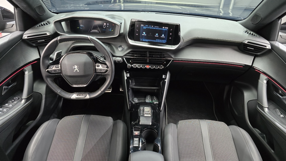 Peugeot 2008, 2023 — фото 7 из 12