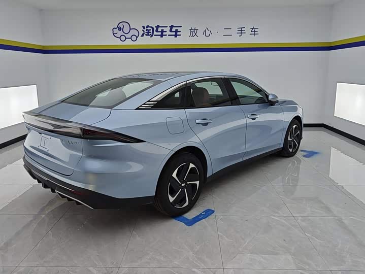 Geely Galaxy L6, 2025 — фото 3 из 9