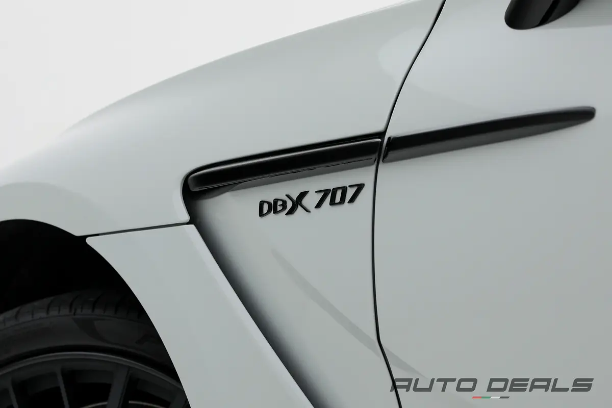 Aston Martin DBX, 2024 — фото 9 из 10