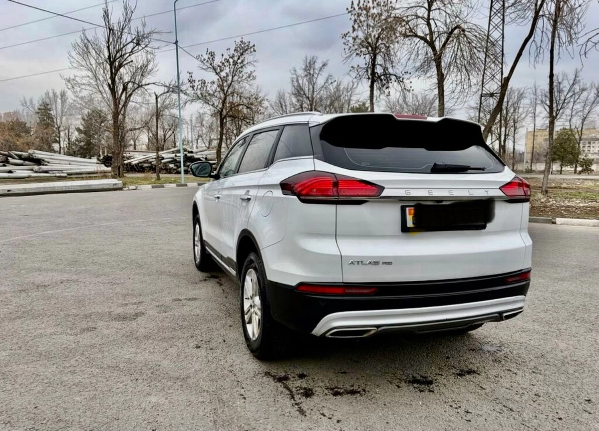 Geely Atlas PRO, 2023 — фото 10 из 10