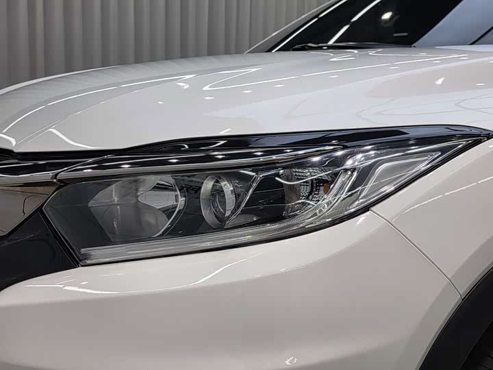 Honda Vezel, 2022 — фото 7 из 9
