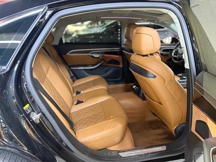 Audi A8, 2023 — фото 9 из 9