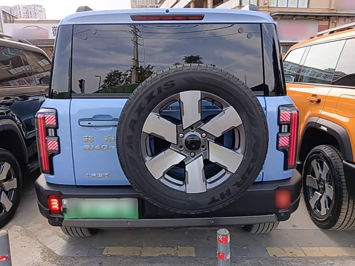 BAIC Beijing BJ40 Hybrid, 2025 — фото 4 из 9