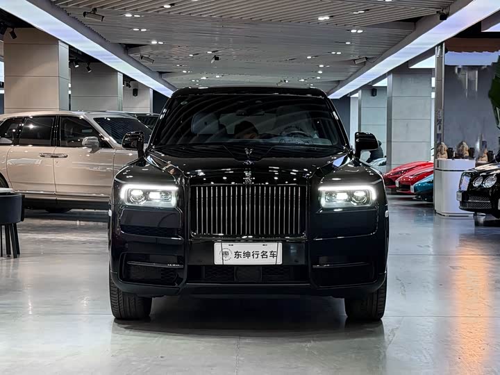 Rolls-Royce Cullinan, 2023 — фото 2 из 9
