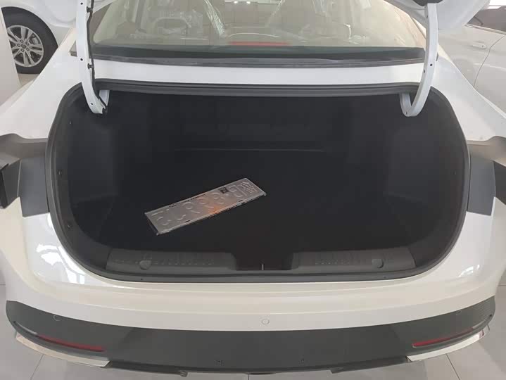 Changan Eado Plus, 2025 — фото 4 из 9