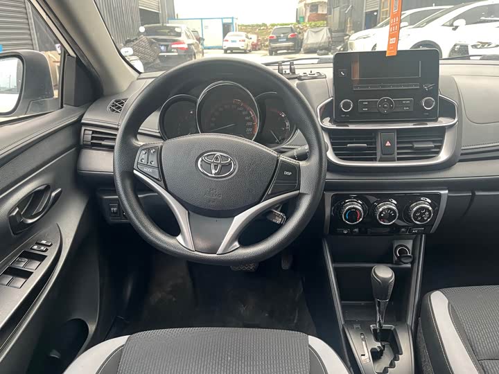Toyota Yaris L Hatchback, 2022 — фото 7 из 9