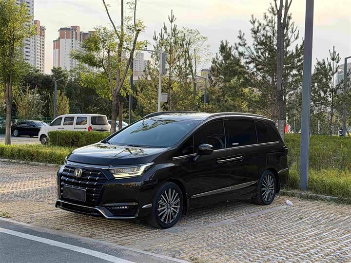 Honda Elysion, 2023 — купить в Смоленске под ключ