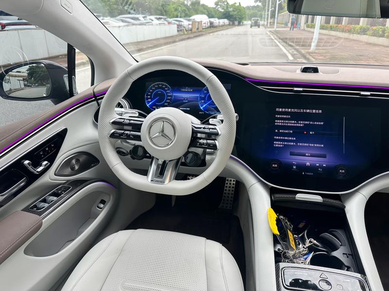 Mercedes-Benz EQS AMG, 2024 — фото 10 из 12