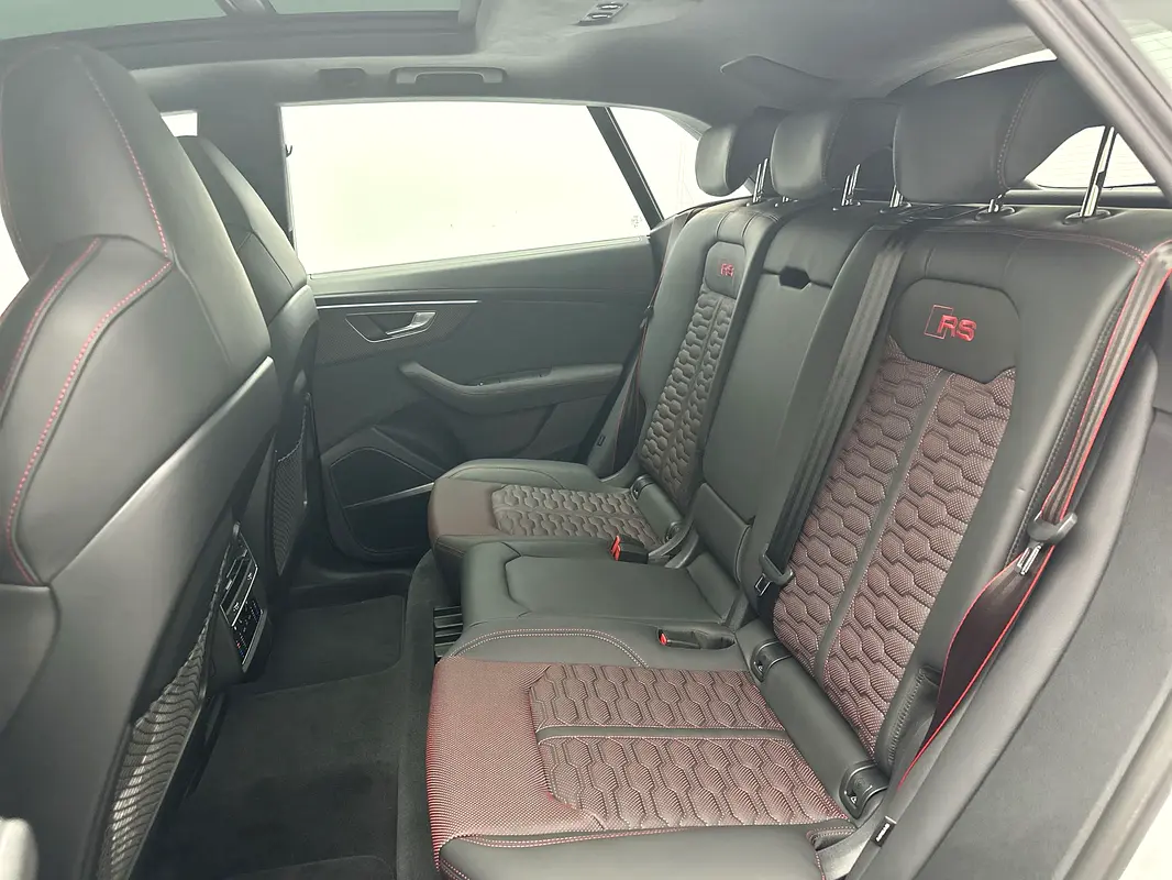 Audi RS Q8, 2025 — фото 10 из 10