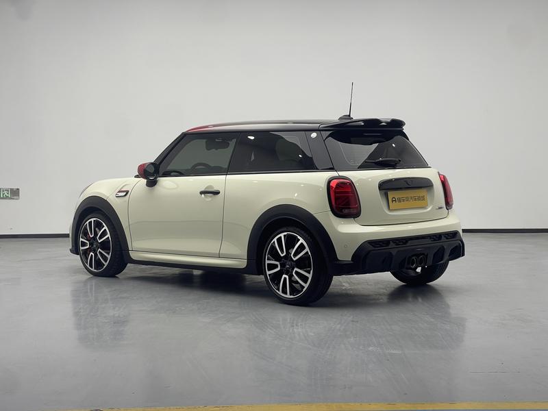 Mini Mini JCW, 2022 — фото 5 из 12
