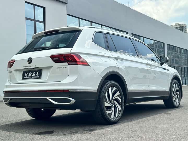 Volkswagen Tiguan L Pro, 2023 — фото 9 из 9